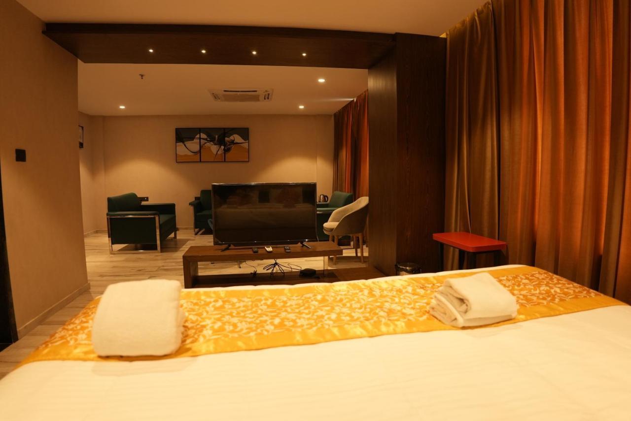 Hotel Ocean Vista Bay Visakhapatnam Bagian luar foto